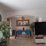 Maison De Famille A 2 Kms De La *