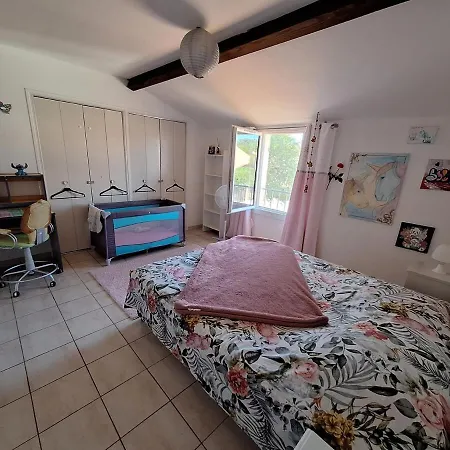 Maison De Famille à 2 Kms De La Hébergement de vacances