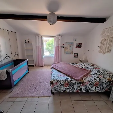 Hébergement de vacances Maison De Famille à 2 Kms De La