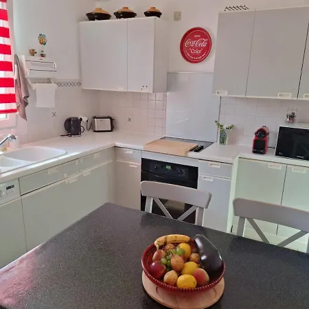 Maison De Famille à 2 Kms De La Hébergement de vacances Le Pradet