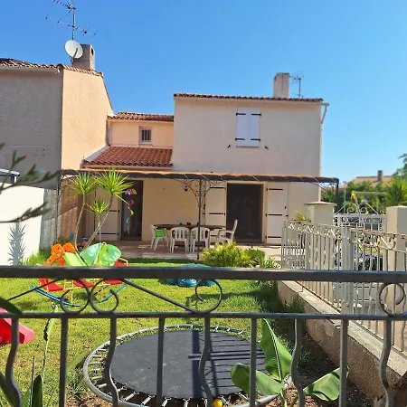 Hébergement de vacances Maison De Famille à 2 Kms De La