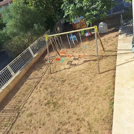 Prázdninový dům Maison De Famille A 2 Kms De La *